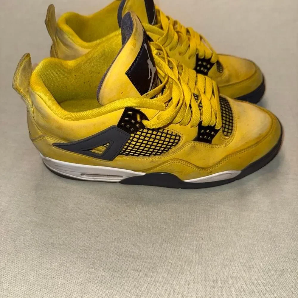 Jordan Men's Yellow Trainers